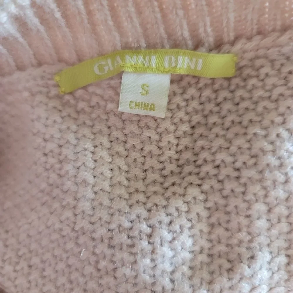 Gianni Bini Womens Small pullover light pink sweat